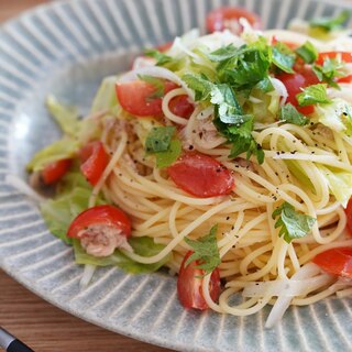 ツナとトマトの混ぜるだけパスタ